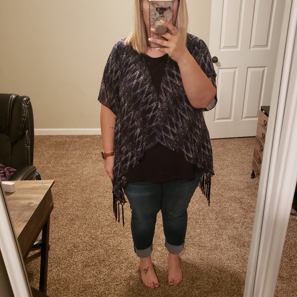 Small Lularoe Monroe Kimono BNWT